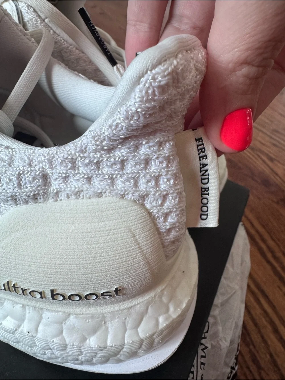 Adidas Ultraboost x Game of Thrones - House Targaryen